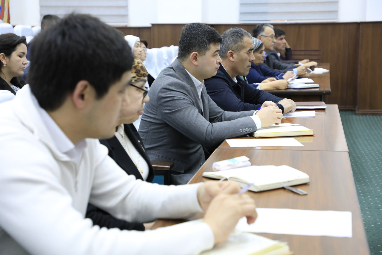 Xalq deputatlari Yangiyer shahar Kengashining navbatdaga 25-sessiyasi ...